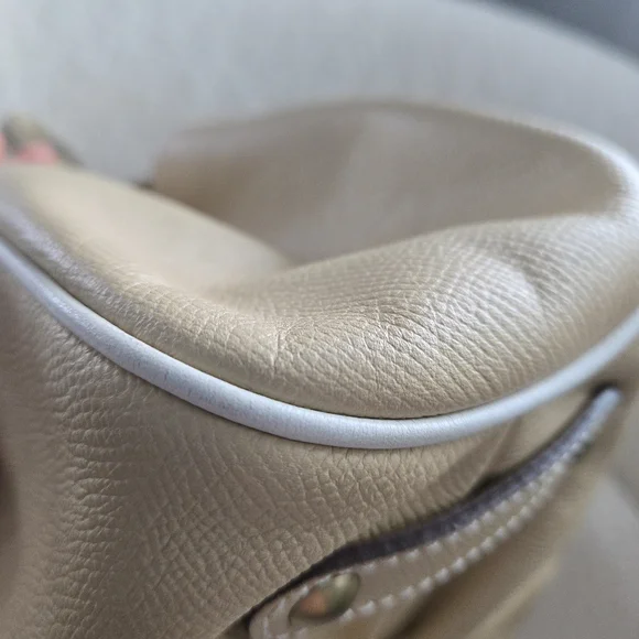 Salvatore Ferragamo Leather Shoulder Bag – Neutral | COA | Very Good Condition - Picture 6 of 16